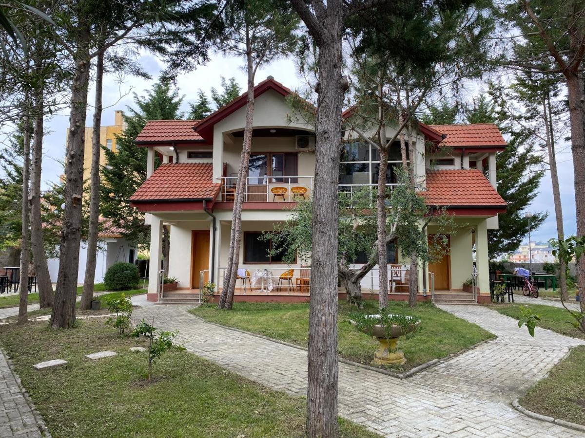 Hotel Garden Villa Ardo Голем Экстерьер фото